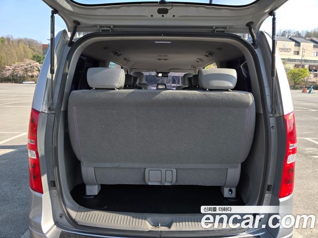Hyundai Starex 2017 — photo 17