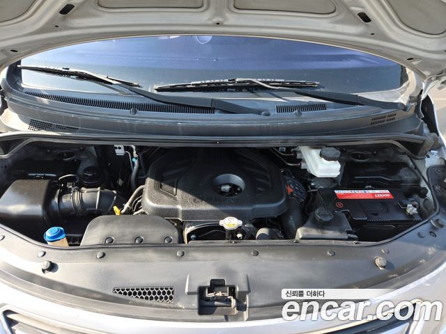 Hyundai Starex 2017 — photo 19