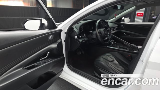 Hyundai AVANTE 2021 — photo 10