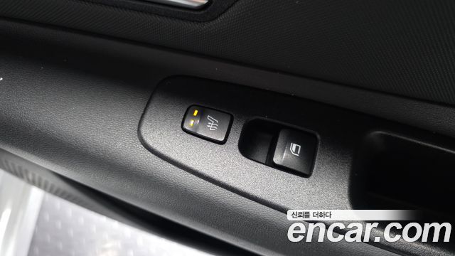 Hyundai AVANTE 2021 — photo 19