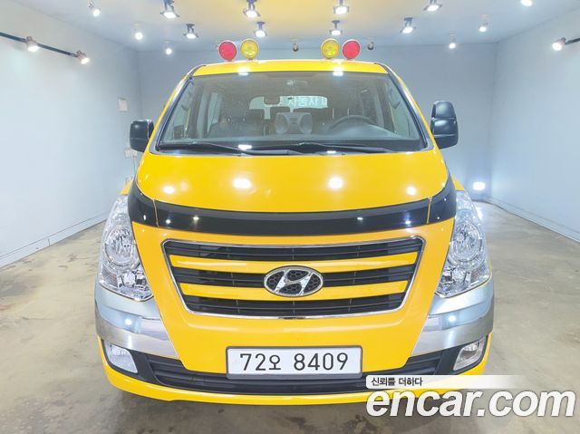 Hyundai Starex 2016 — photo 3