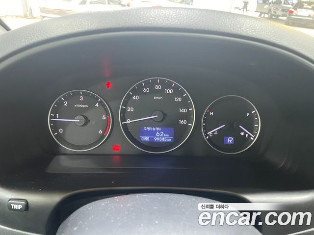 Hyundai Starex 2016 — photo 8