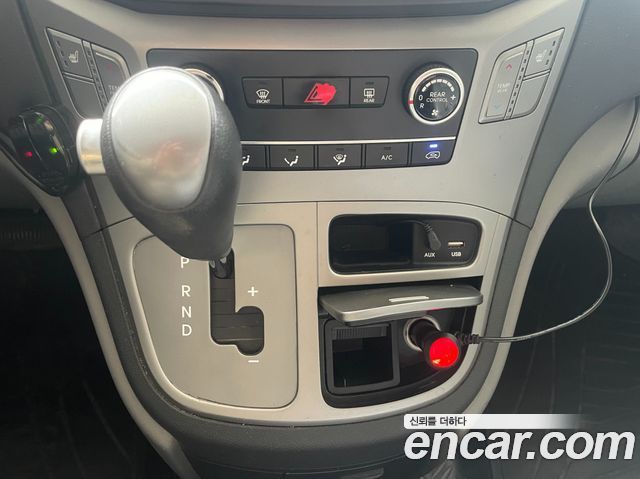 Hyundai Starex 2016 — photo 9