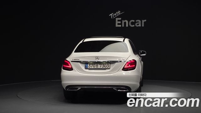 Mercedes-Benz C-Class 2021 — photo 4