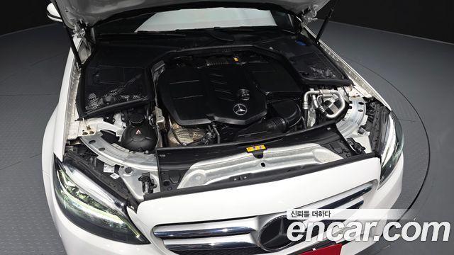 Mercedes-Benz C-Class 2021 — photo 6