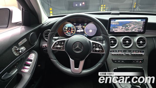 Mercedes-Benz C-Class 2021 — photo 13
