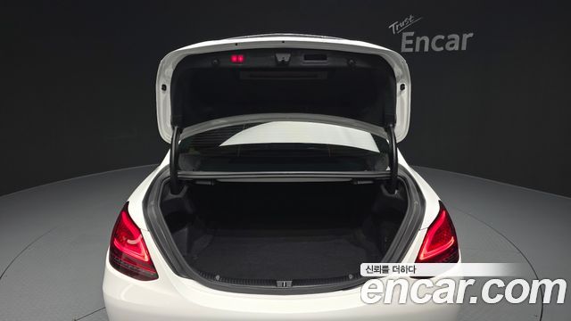 Mercedes-Benz C-Class 2021 — photo 20