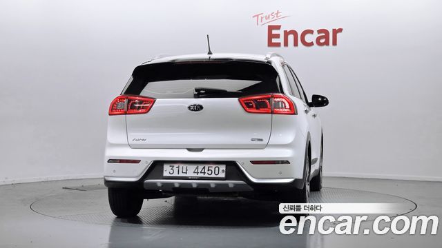 Kia Niro 2018 — photo 4
