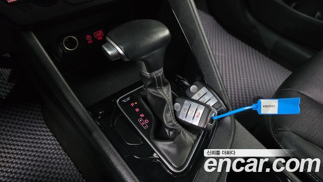 Kia Niro 2018 — photo 9
