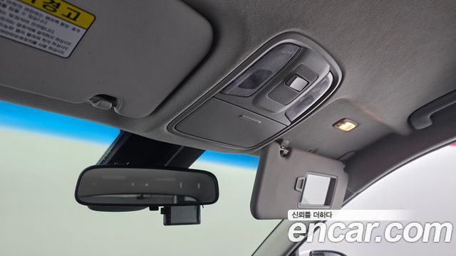 Kia Niro 2018 — photo 18