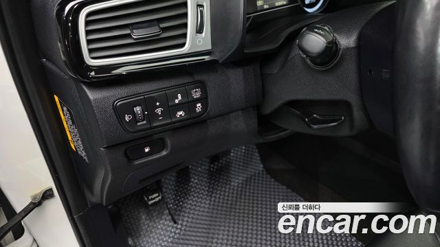 Kia Niro 2018 — photo 19