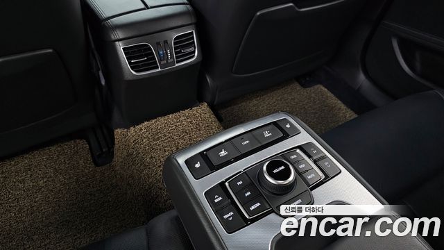 Genesis G80 2020 — photo 24