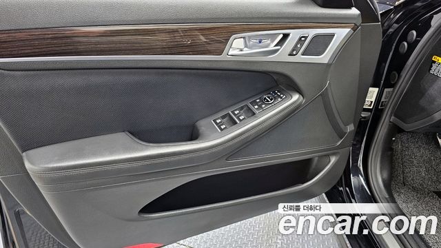 Genesis G80 2020 — photo 14