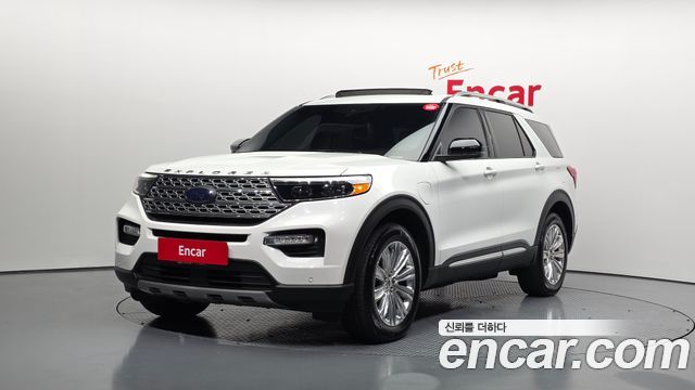 Ford Explorer 2020 — photo 1