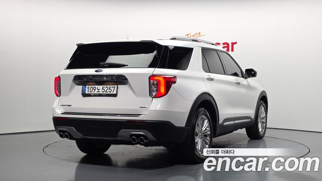 Ford Explorer 2020 — photo 2