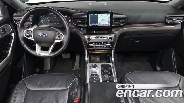 Ford Explorer 2020 — photo 10