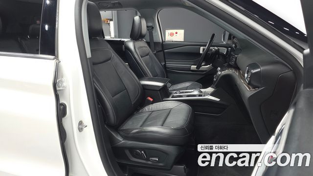 Ford Explorer 2020 — photo 17