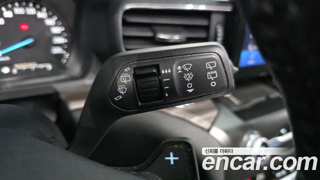 Ford Explorer 2020 — photo 28