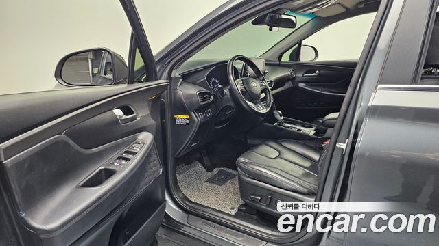 Hyundai Santafe 2019 — photo 13