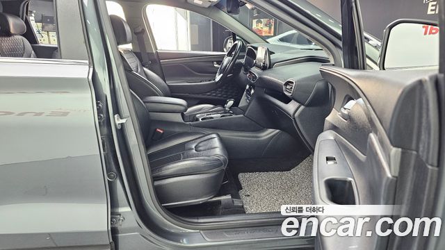 Hyundai Santafe 2019 — photo 17