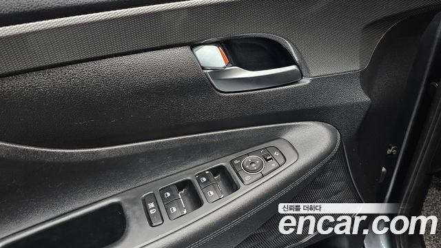 Hyundai Santafe 2019 — photo 22