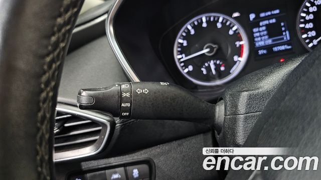 Hyundai Santafe 2019 — photo 27