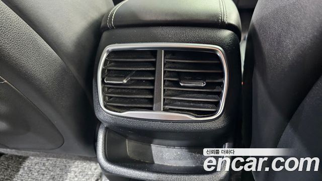 Hyundai Santafe 2019 — photo 29