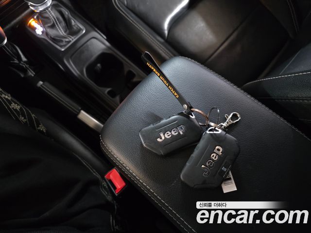 Jeep Wrangler 2019 — photo 10