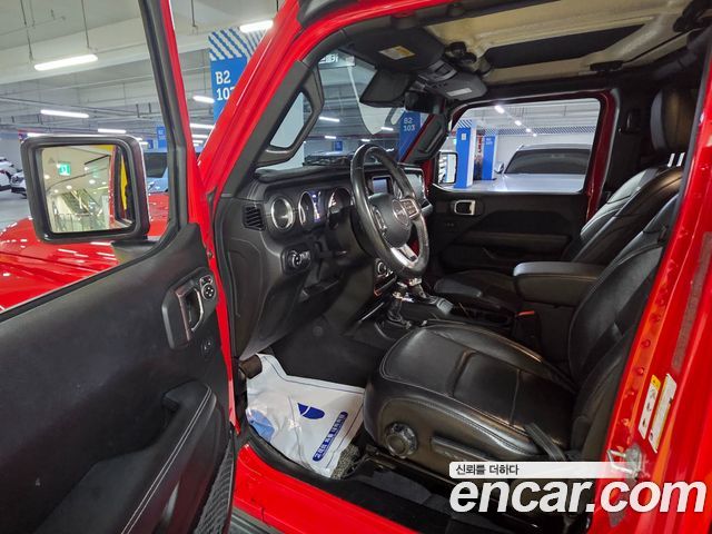Jeep Wrangler 2019 — photo 13