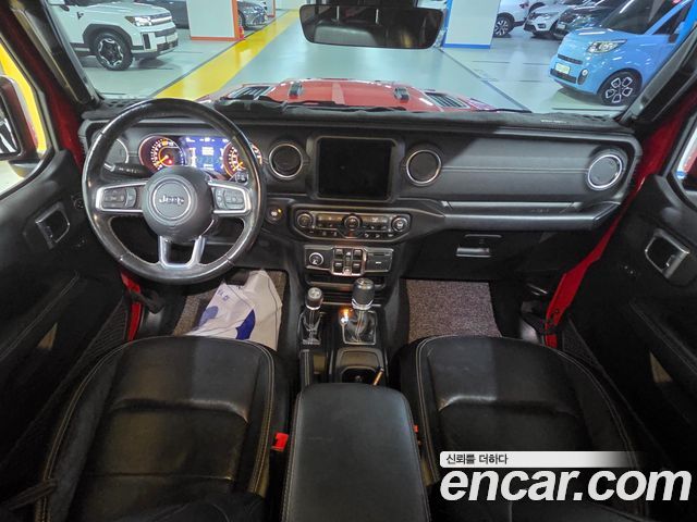 Jeep Wrangler 2019 — photo 14