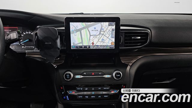Ford Explorer 2020 — photo 19