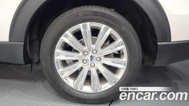 Ford Explorer 2020 — photo 7
