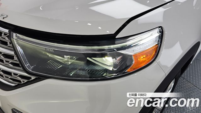 Ford Explorer 2020 — photo 8