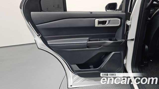 Ford Explorer 2020 — photo 15