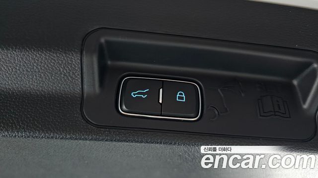 Ford Explorer 2020 — photo 40
