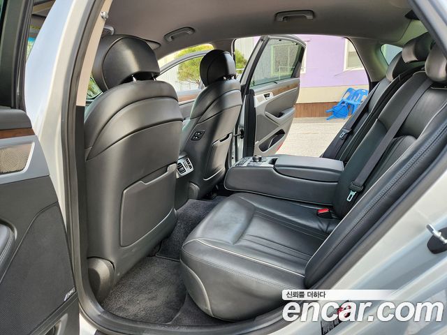 Genesis G80 2017 — photo 11