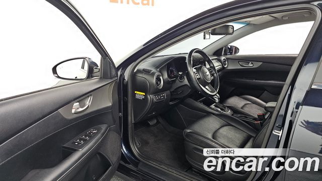 Kia K3 2019 — photo 13