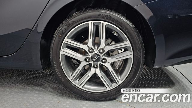 Kia K3 2019 — photo 7