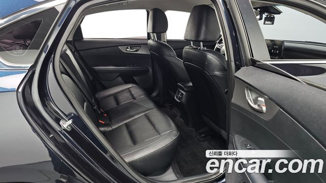 Kia K3 2019 — photo 16