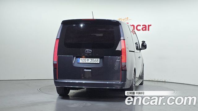 Hyundai Staria 2022 — photo 4