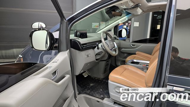 Hyundai Staria 2022 — photo 13