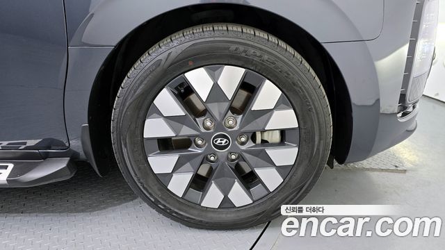 Hyundai Staria 2022 — photo 7