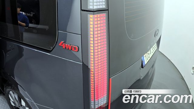 Hyundai Staria 2022 — photo 9