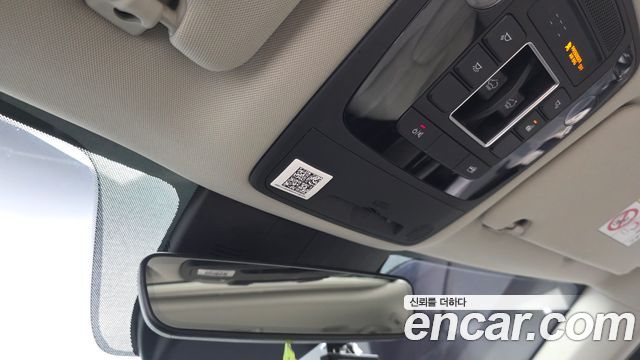 Kia Canival 2021 — photo 26