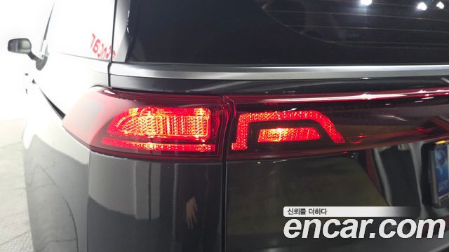 Kia Canival 2021 — photo 9