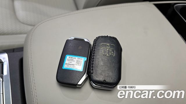 Kia Canival 2021 — photo 30