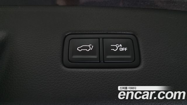 Kia Canival 2021 — photo 31
