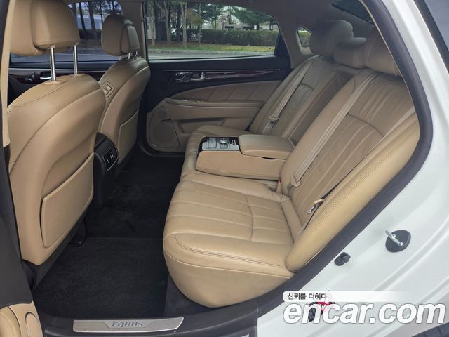 Hyundai Equus 2012 — photo 13