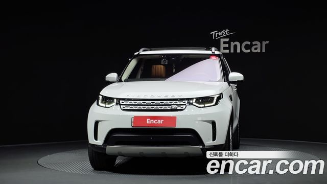 Land Rover Discovery 2017 — photo 3