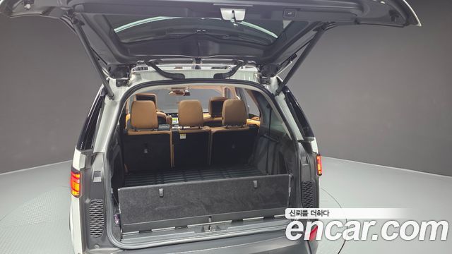 Land Rover Discovery 2017 — photo 26